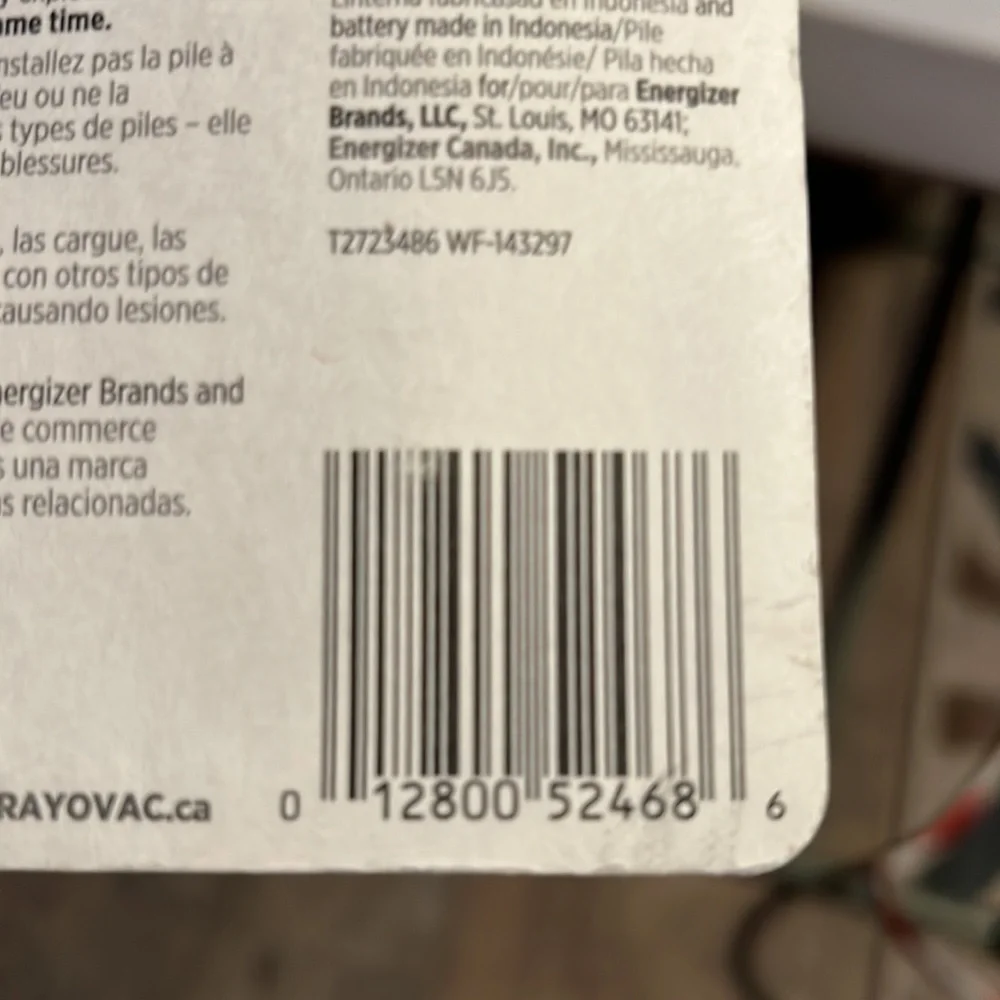 Ray-O-Vac LED flashlight New in package BEH1D-BA